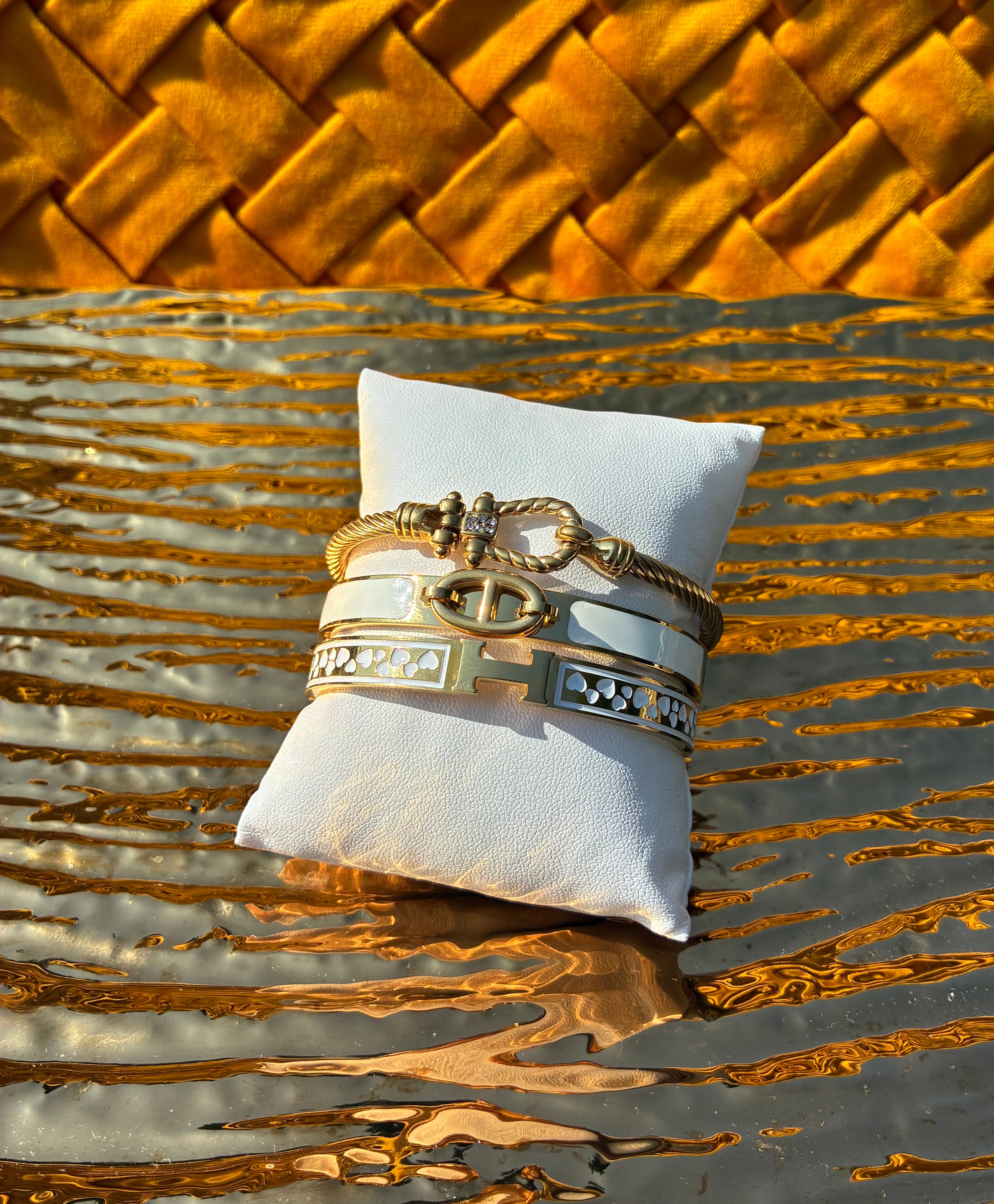 White Geometric Stack