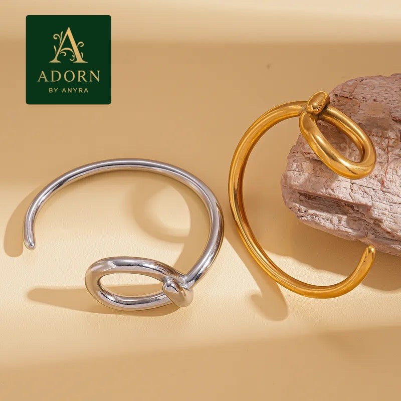 Modern Round Bangle